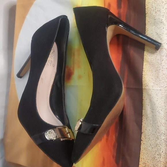 Vince Camuto black suede pointed toe heels Size 7.5 - Picture 6 of 13